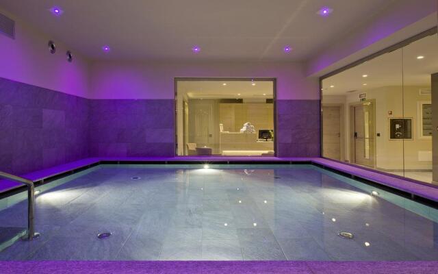 Design And Suite Hotel Ciarnadoi