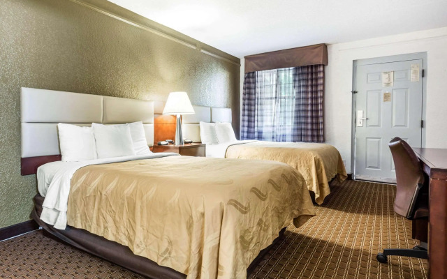 Quality Inn & Suites Airport