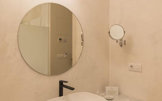 VEINTIUNO Emblematic Hotels - Adults Only