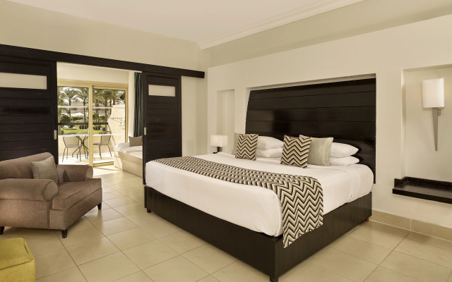 Coral sea Holiday Resort & Aqua park