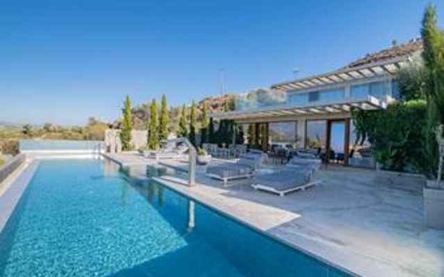 Marnos Grand Villa