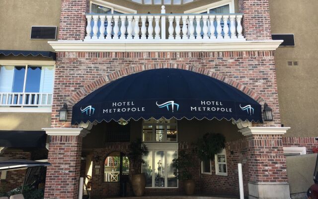 hotelImage