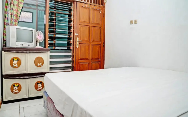 SPOT ON 93475 Garuda Homestay Syariah