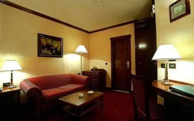 Hotel President