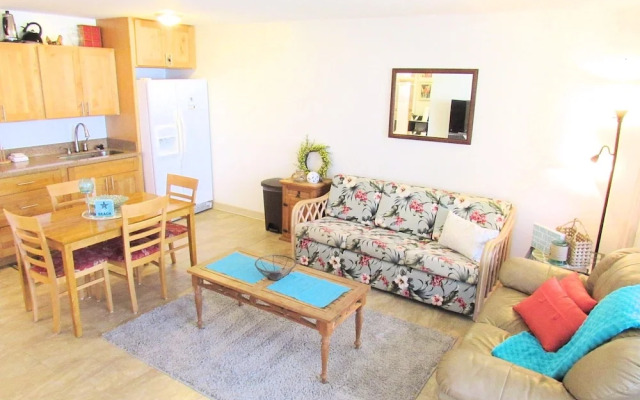 Waikiki Banyan Oceanview 24th Floor