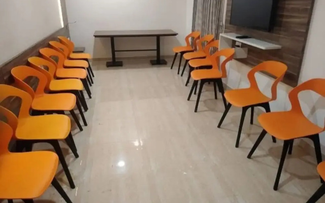 Hotel Adhikrishna Arcade