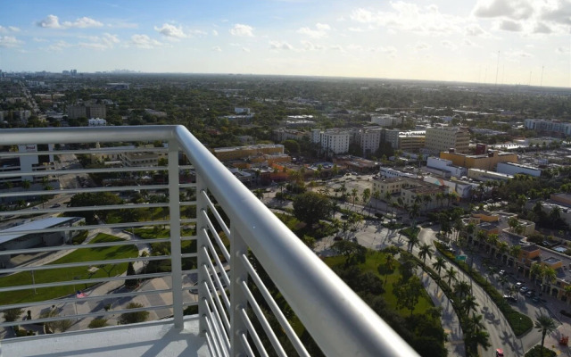 Luxury 2 BR Condos with Balcony