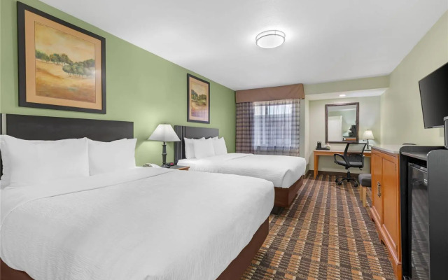 Quality Inn & Suites Plano East - Richardson