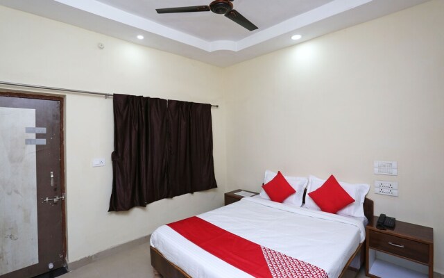 Prince Guest House by OYO Rooms