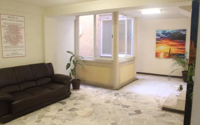 Hotel Grand Colonial