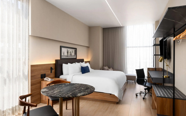 Tryp By Wyndham Ciudad Guzman Uttsa