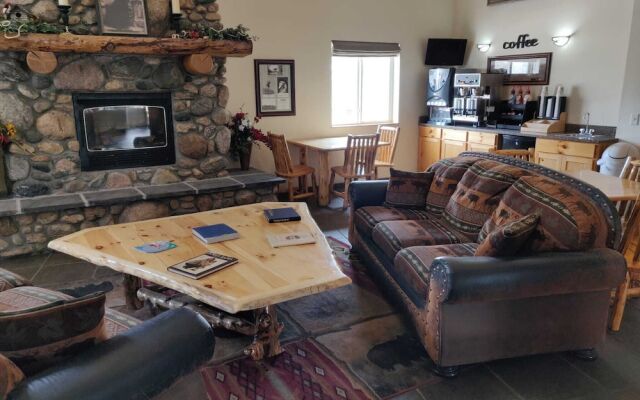 Cody Legacy Inn & Suites