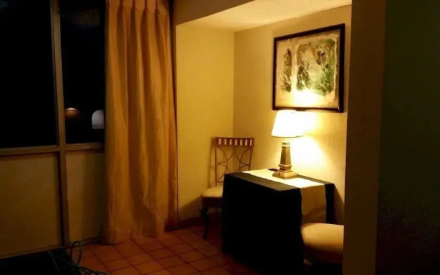 Ramada Inn Airport