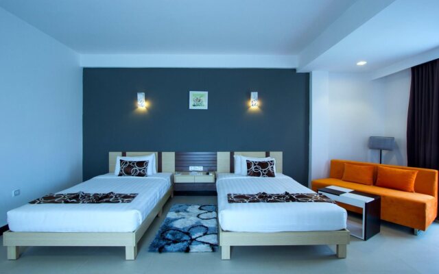 Moon Julie Hotel