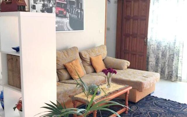 Apartment with 2 bedrooms in El Paso with wonderful mountain view balcony and WiFi 11 km from the beach