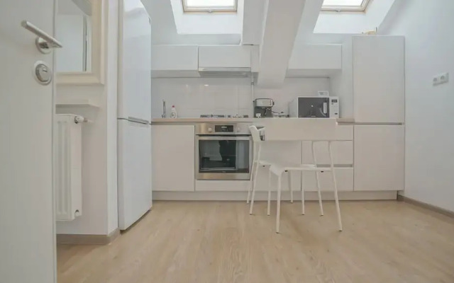 CN2i Luxury Accommodation Traian