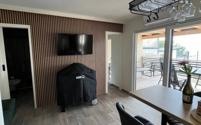 Tranquil Tides Drage Mobile Home With Terrace and Sea View