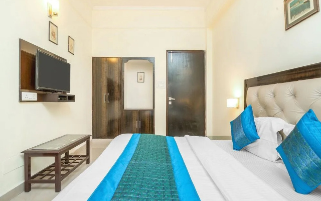 OYO 14245 Amitabh Guest house