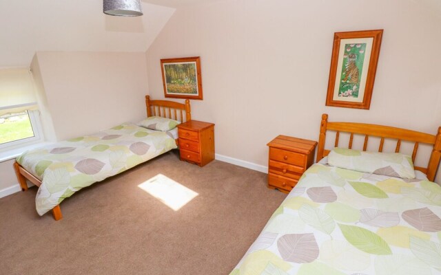 Vineyard Vale 8
