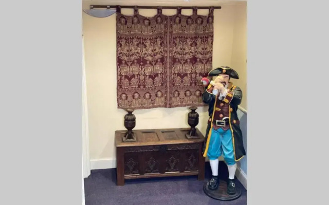 Seagulls Rest Marine Themed Seaview Apartment