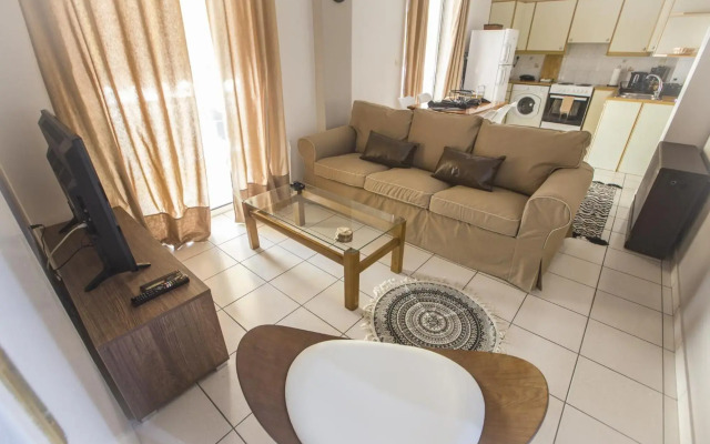 Francis Getaway in Pireaus