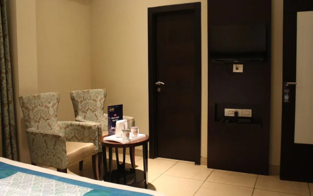 OYO 2617 Hotel Samrat Heavens