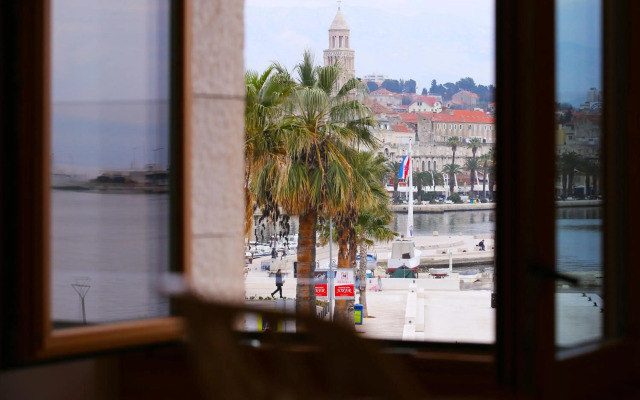 Luxury Apartment Kampanel