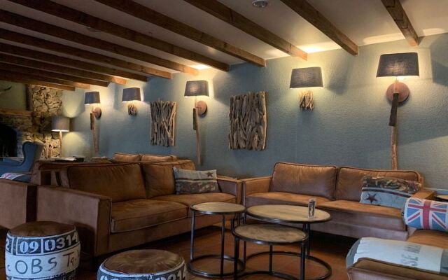 Champoussin Lodge