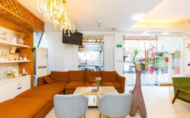 Shenzhen Shanhai Homestay (Jiaochangwei Dapeng Ancient City Branch)