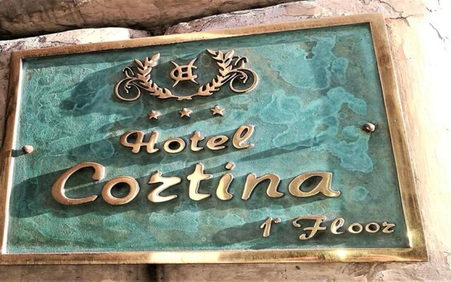 Hotel Cortina