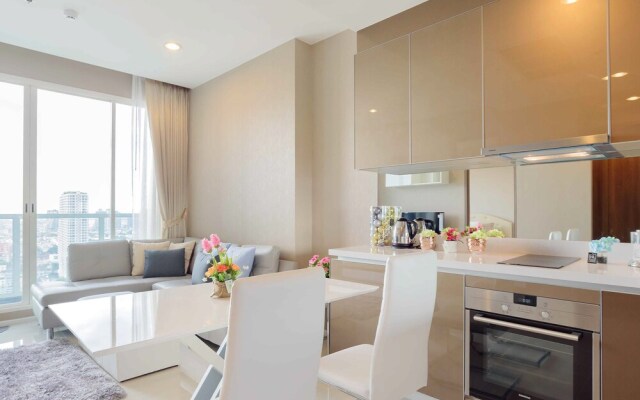 Menam Residence By Favstay