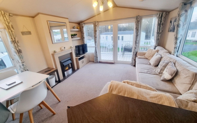 Impeccable 2-bed Caravan in Morpeth - Willow Burn