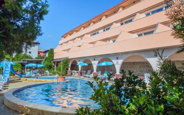Lozenets Resort Hotel
