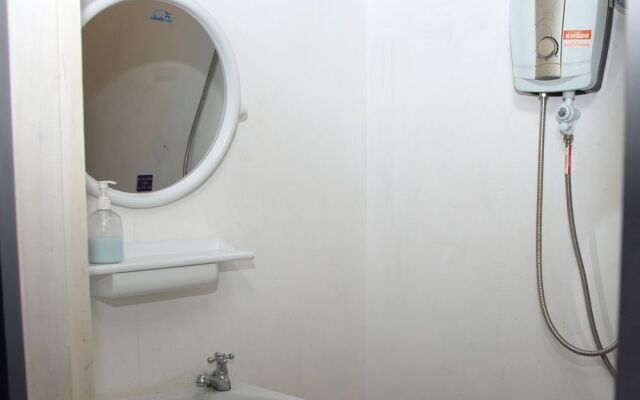 NIDA Rooms Suan Phlu Soi 8 Complex