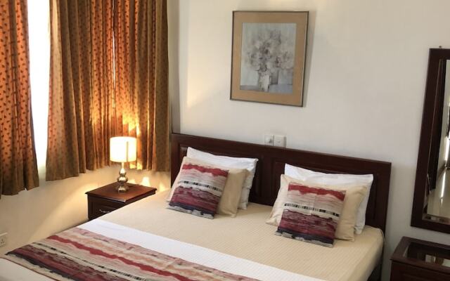 Hedges Court Residencies Town Hall-2 Room 3 Bed Apartment