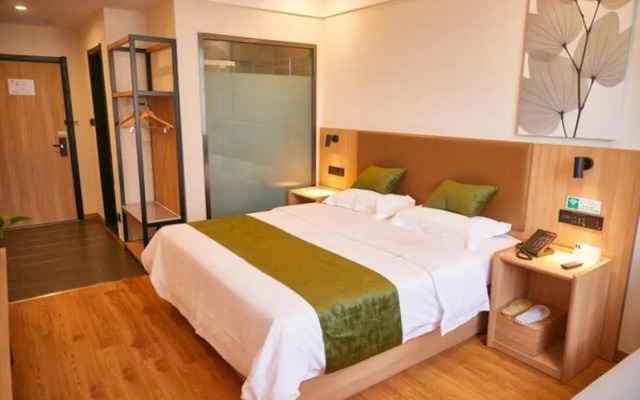 GreenTree Inn Express Linqu County Pianyi Road Jiufulai