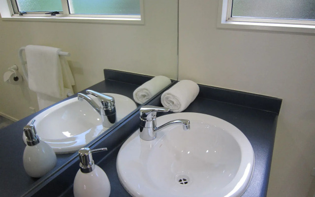 Harringtons Motor Lodge