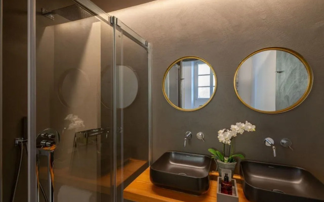 Santo Spirito Exclusive