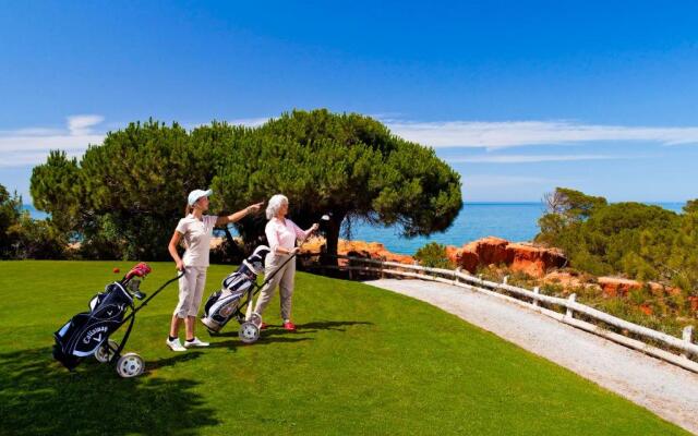 Charming 3-bed Villa With Pool in Olhos de Agua