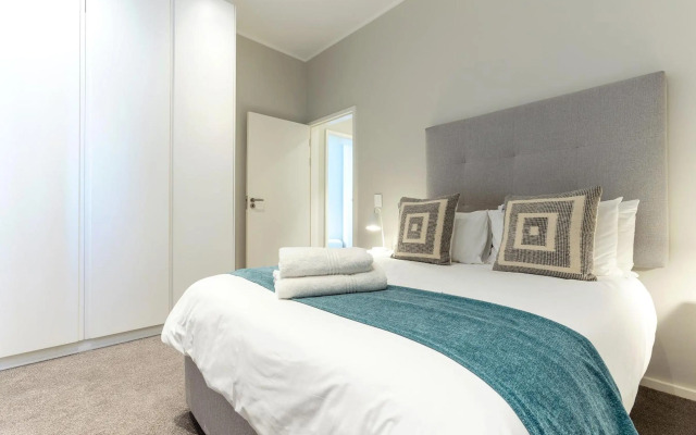 Axis Luxury Apartments  by Century City Hotels