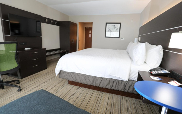 Motel 6 Arlington, TX - UTA