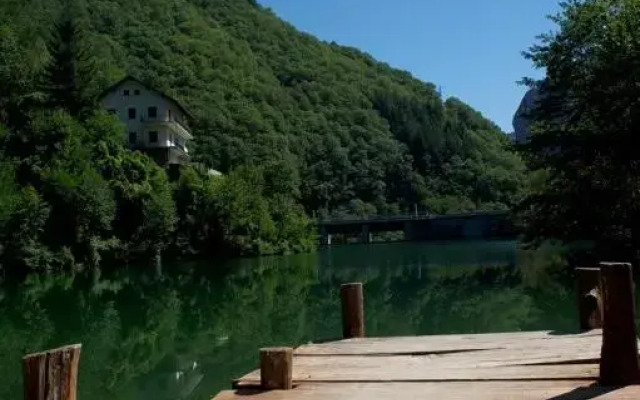Antico Borgo di Isola Santa