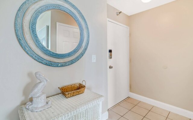 Estero Beach & Tennis 807 B