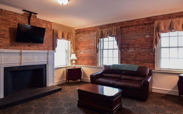 The Chester Publick House Restaurant and Inn