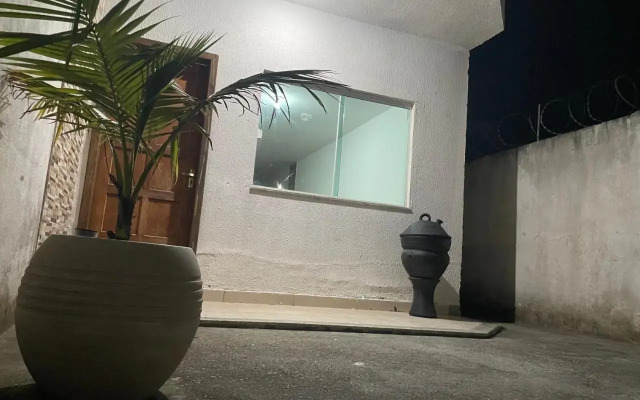 Casa Duplex 2 quartos com amplo quintal