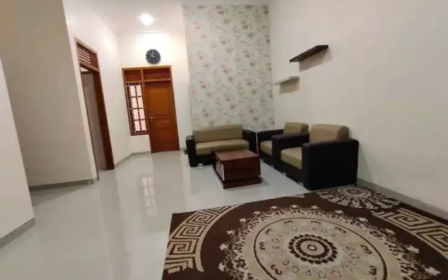 Villa Kusuma Panderman 32 by N2K