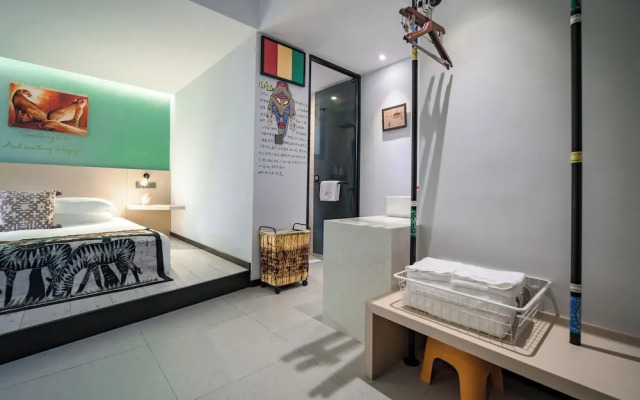 Blooming Lotus Hostel