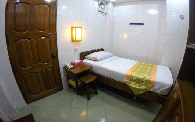 May Shan Hotel