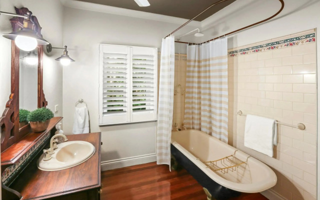 Stoney Creek Cottage