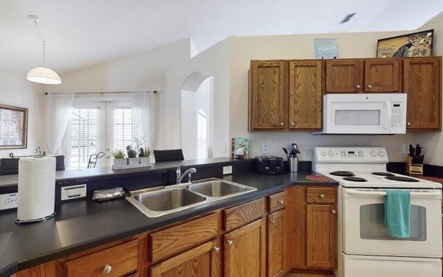 Anthea's Orange Tree 4 Bedroom Home